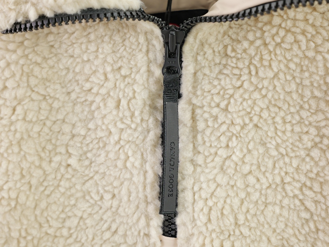 “MU12” Simcoe Wool Lamb Zipper Jacket: Sustainable and Stylish Outerwear from Canada Goose - 图片 5