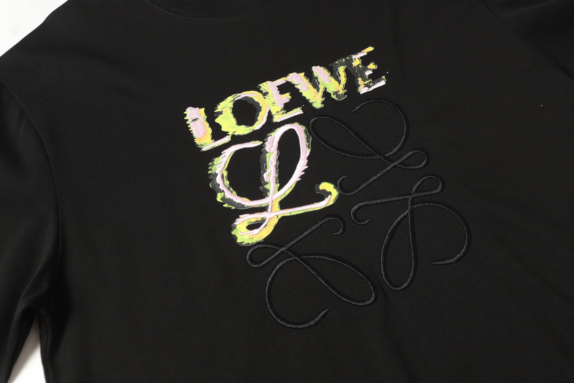Loewe LOEWE/罗意威 24SS春夏新款手绘涂鸦迷彩印花刺绣LOGO短袖T恤