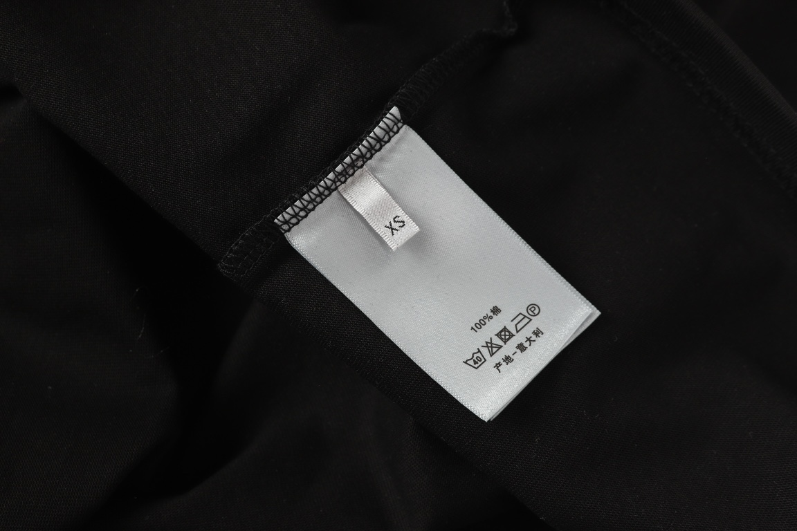 Dior DIOR/迪奥 25SS朋友字母标识3D立体棉线刺绣短袖T恤