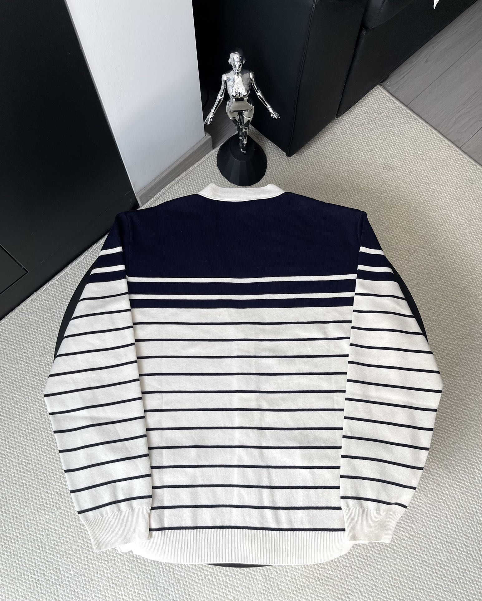 Gucci Striped Knit Cardigan | Long Sleeve Button-Down Sweater 3 i1759514602 4641 8