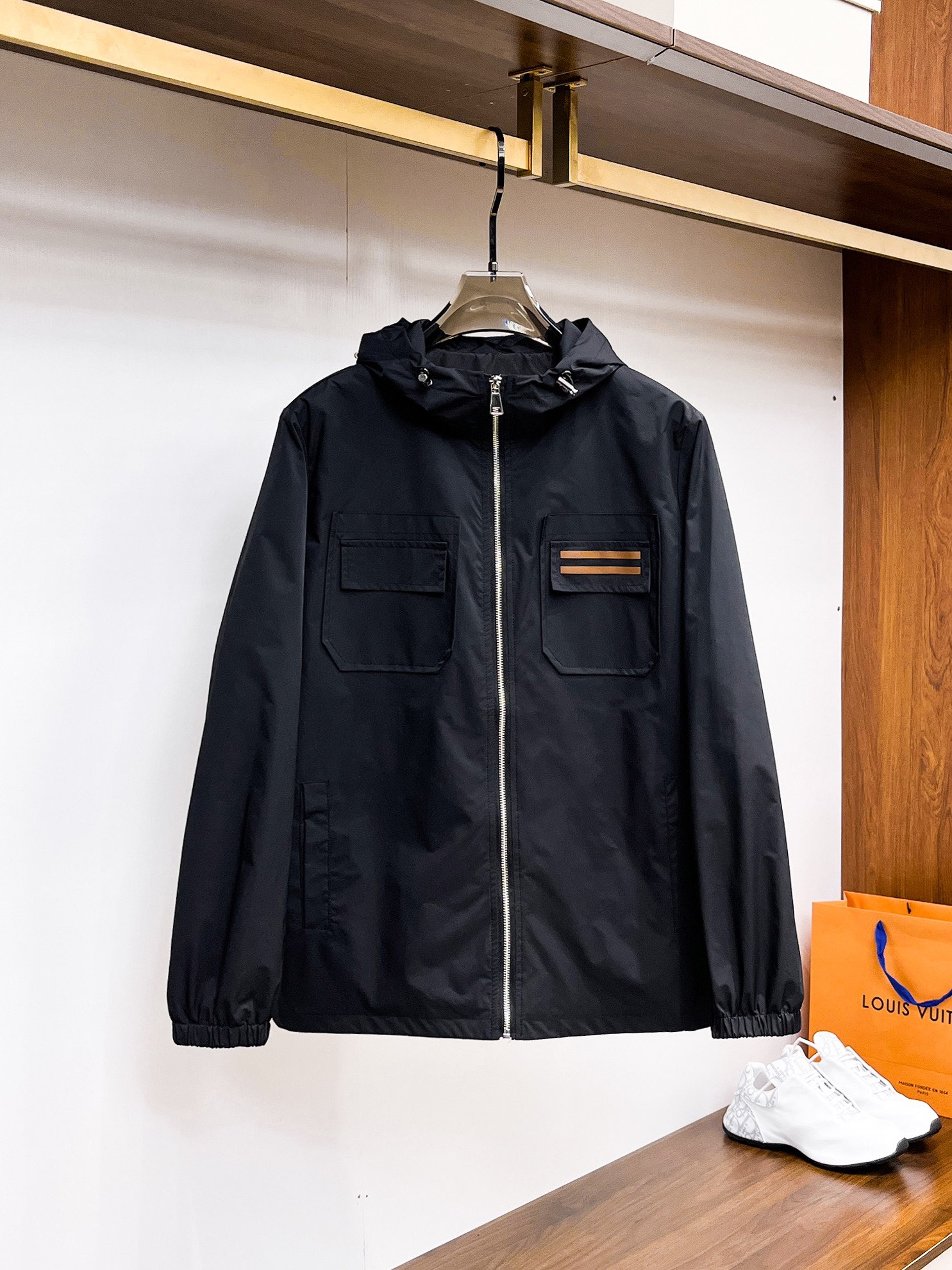 _doR9sRWUy79YsIc_PBG1mCDvUlzFdfjnsT3feDw