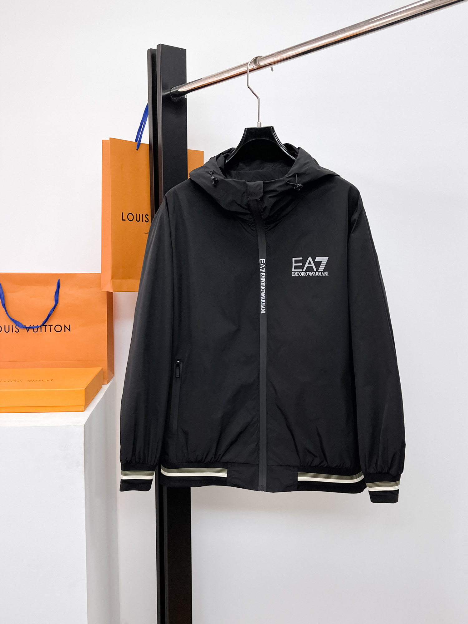 _dtY9sNC6TbZPqTfU_dG0R81DSRRxeMChRX2xKKw