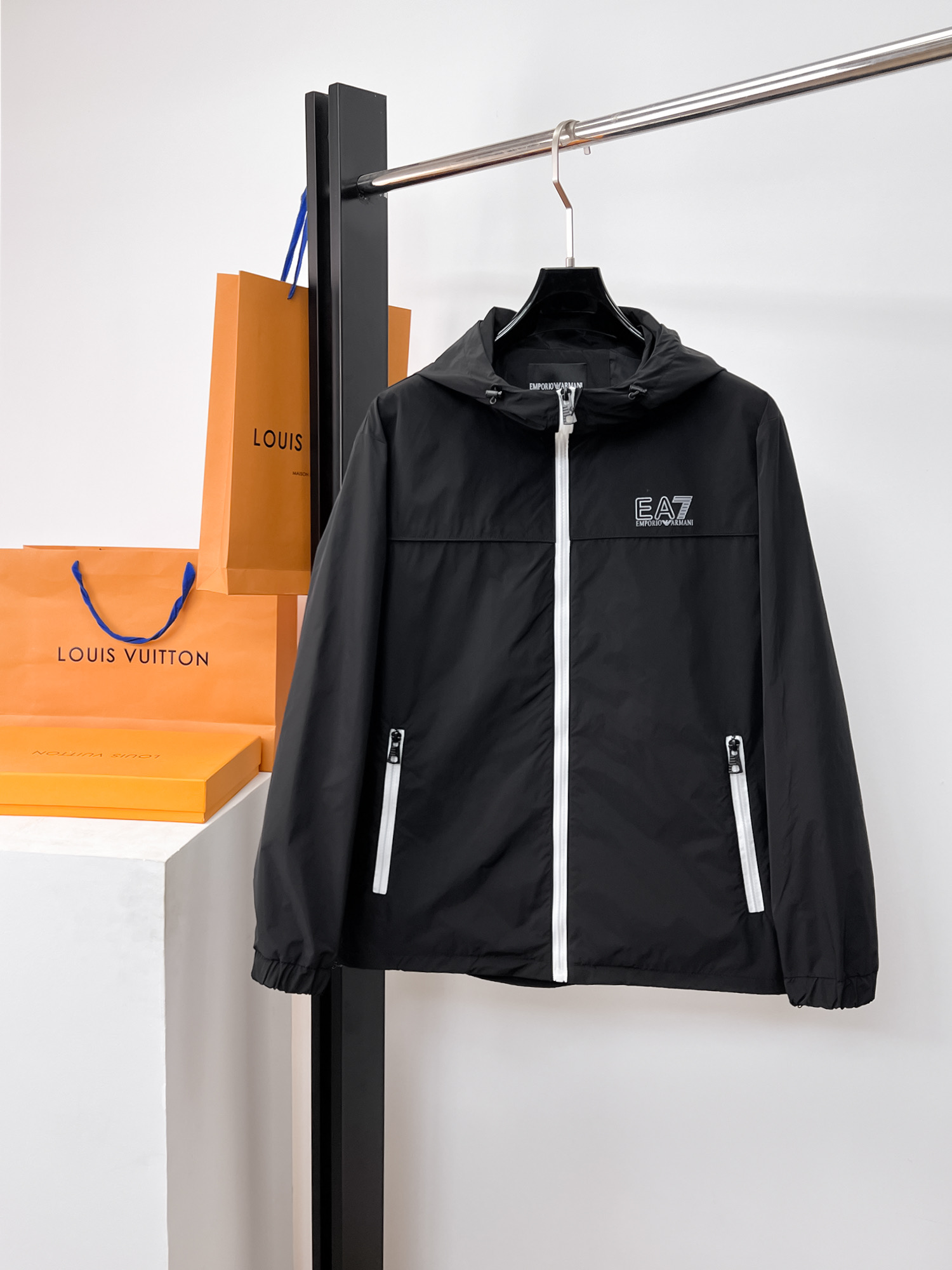 _d2X9s-ZIeh-1kkBcQbFFp1JUhs4AmWhTVHIS8DQ