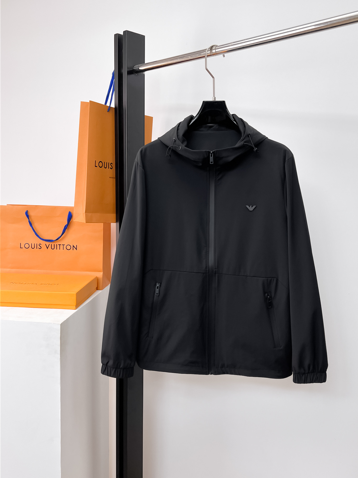 _dfX9suRq7xLJy16V8_6kdkJxDICXYCr6D-13grg