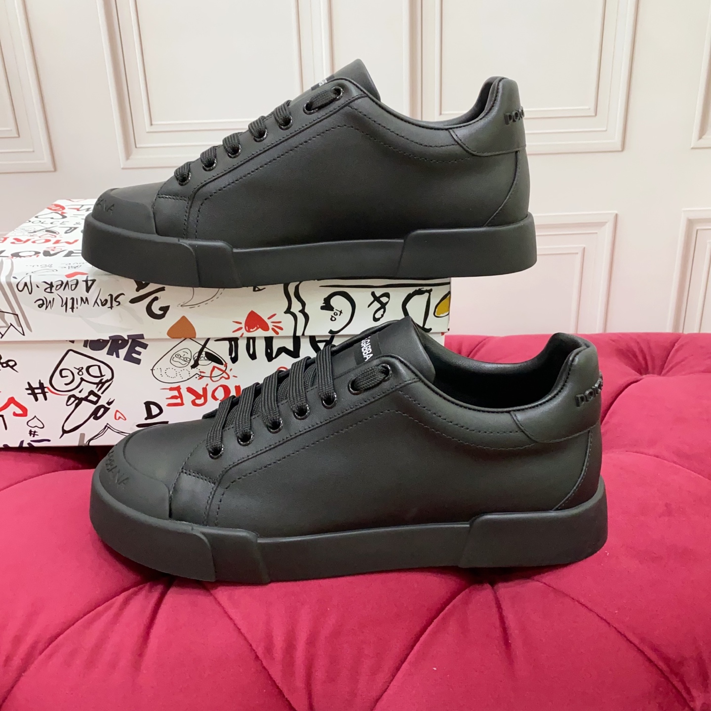 Dolce & Gabbana 2025 Leather Sneakers- High Quality, Comfortable, Stylish 3 i1745725340370 6726 0 1