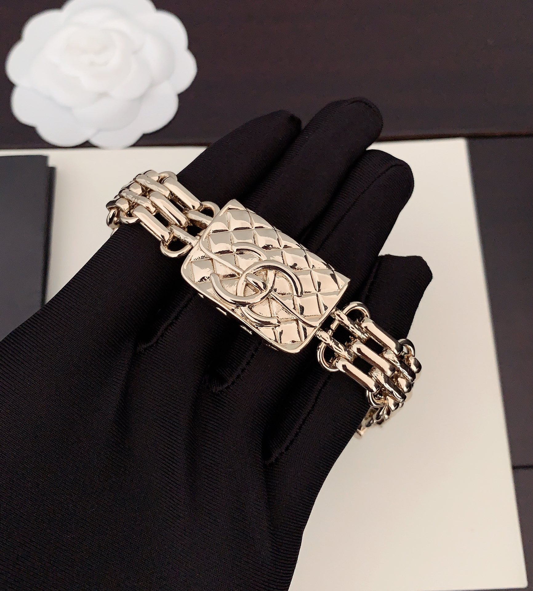 💰238【ch*nel 最新款🆕🆕包包金属宽手链】一致Z💰黄铜材质