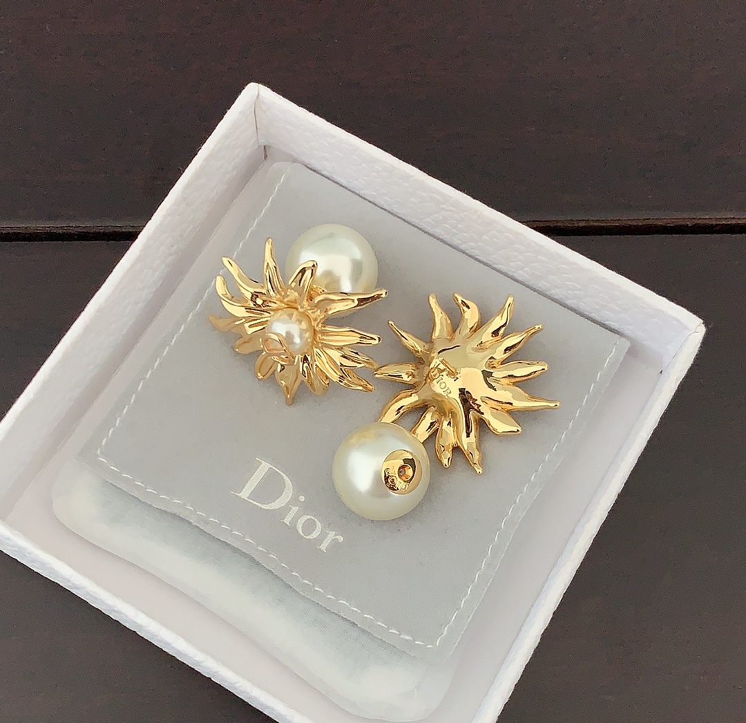 D*or 最新款🆕🆕大花朵珍珠耳环】一致ZP黄铜材质 6