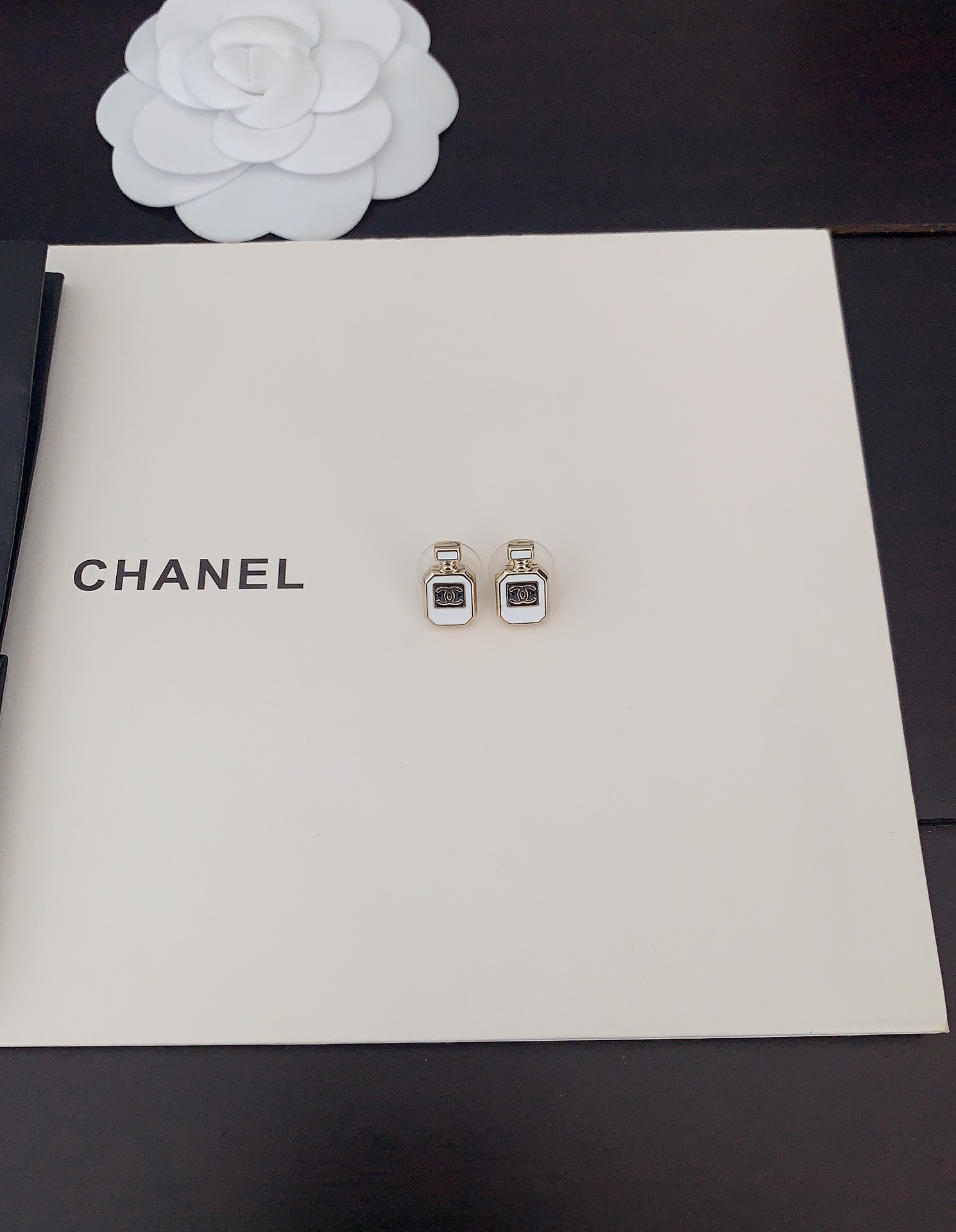 Designer perfume 4