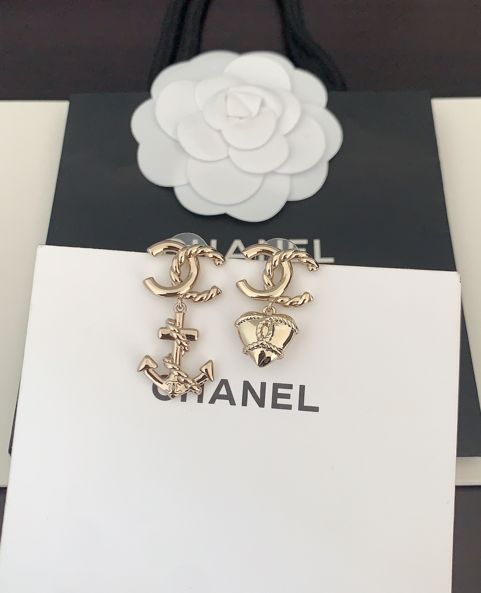 ch*nel 最新款🆕🆕浅金船锚爱心耳环】一致ZP黄铜材质 3