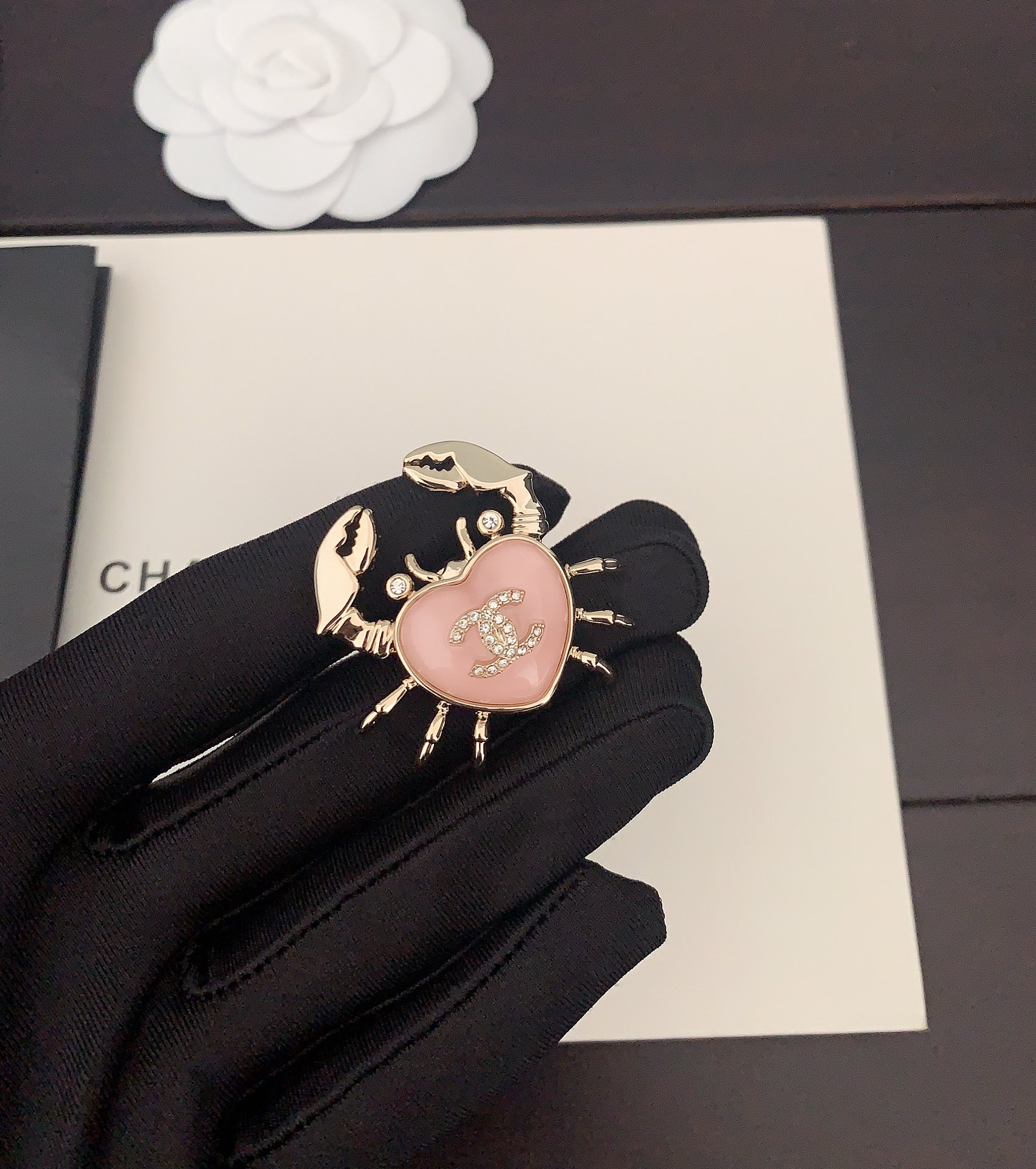 Chanel Брошь