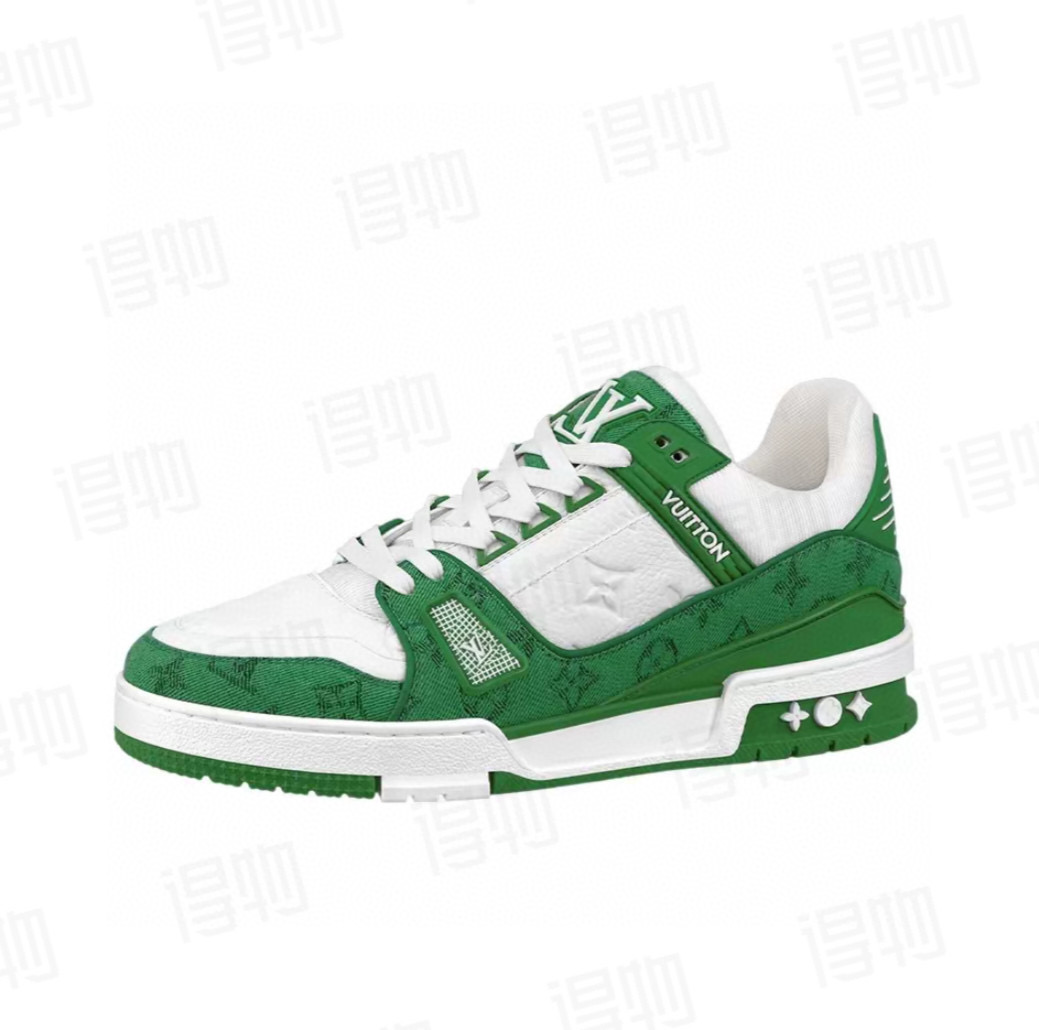 Louis Vuitton Buttersoft （绝对安福最低价给你） LV驴牌23S走秀款 抽屉盒  胖Trainer 入秋最新配色国内限定无售⚠ 原版购入历时近两个月开发打造 经典多拼色超好看 原版完美楦型 调试了两个月 鞋面独家订制压纹粒面小牛皮 大底TPU、面包鞋 滑板鞋 休闲 情侣款运动鞋 DIY串珠 Louis vuitton 路易威登2023年男装春夏走秀款，这双“变胖”了的Trainer备受瞩目!立体饱满的彩色鞋身，搭配鞋带上的撞色字母和Logo，整只鞋看起来好像橡皮泥捏的一样，在潮酷之间充满了童心配送专柜两层精美包装面料:定制进口头层牛皮内里 定制透气网里垫脚:定制乳胶垫大底:私模TPU三色组合大底  36-45