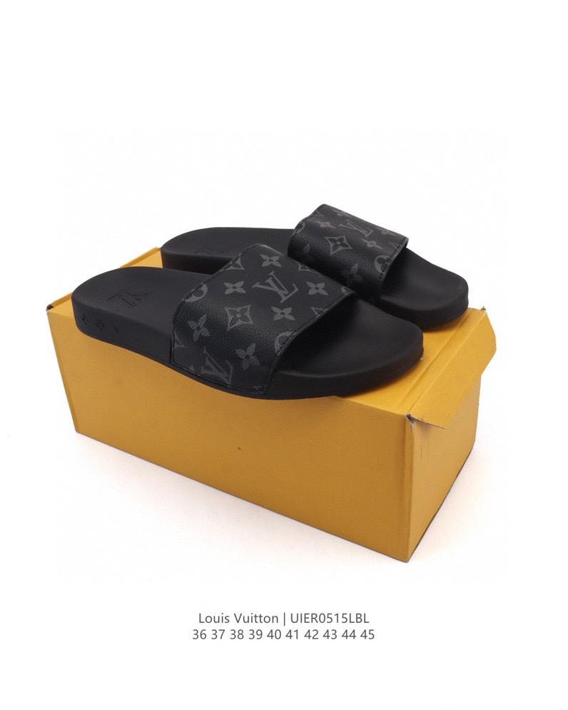 ️集 L路易威登Louis Vuitton Waterfront Mule Slides印花夏季时尚穿搭室内外沙滩拖鞋 舒适休闲 时尚 沙滩鞋 休闲家居拖鞋 LOUIS VUITTON PILLOW 轻便 静音一字拖鞋 印花拖鞋:海边度假的时尚必备颜色超正 夏天出门必穿🥰#lv拖鞋 #夏天不能没有的拖鞋穿搭 #Lv路易威登