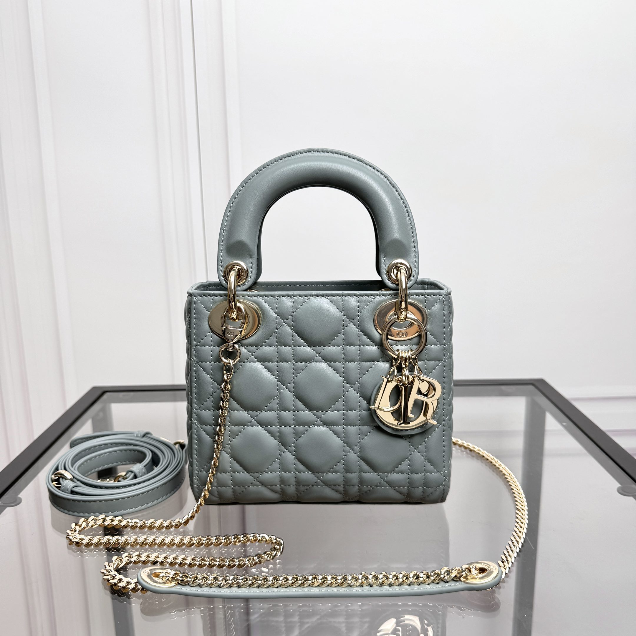 Dior Lady Bolsos de mano Bolsos cruzados y bandoleras Gris piedra Piel de oveja