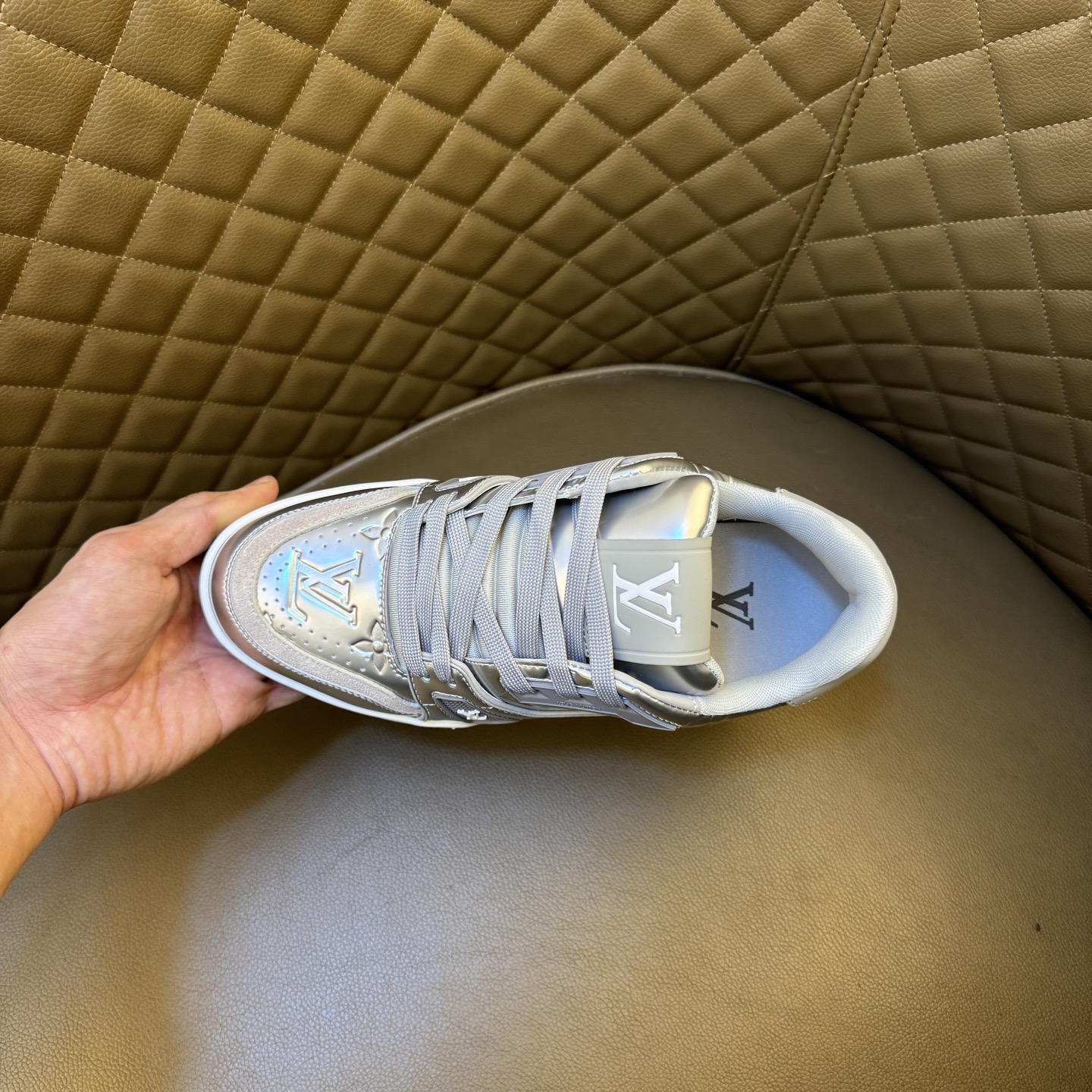 LV Style Leather Men's Shoes style reference detail image 8 from source 780814