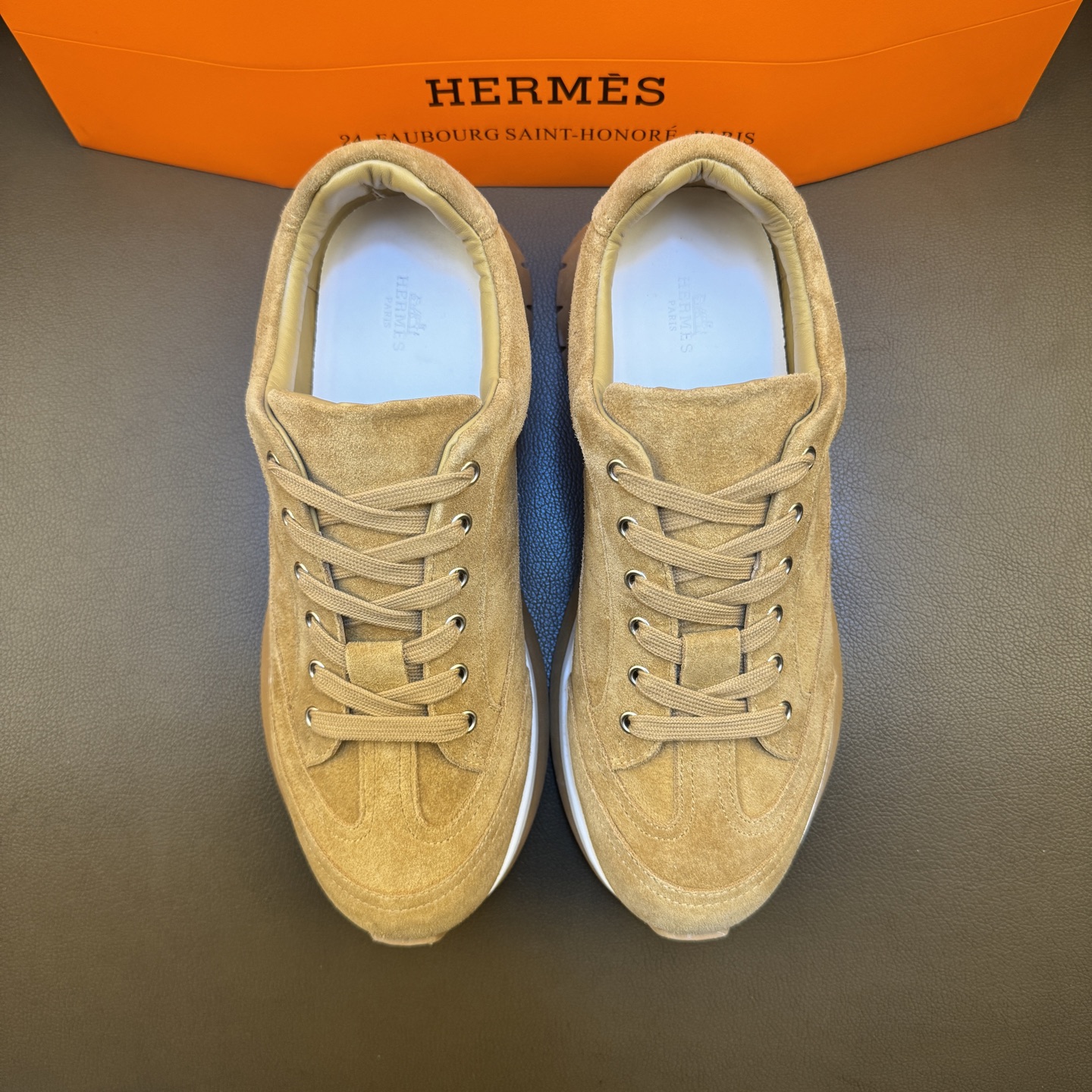Hermes Style Leather Men's Shoes style reference detail image 2 from source 781593