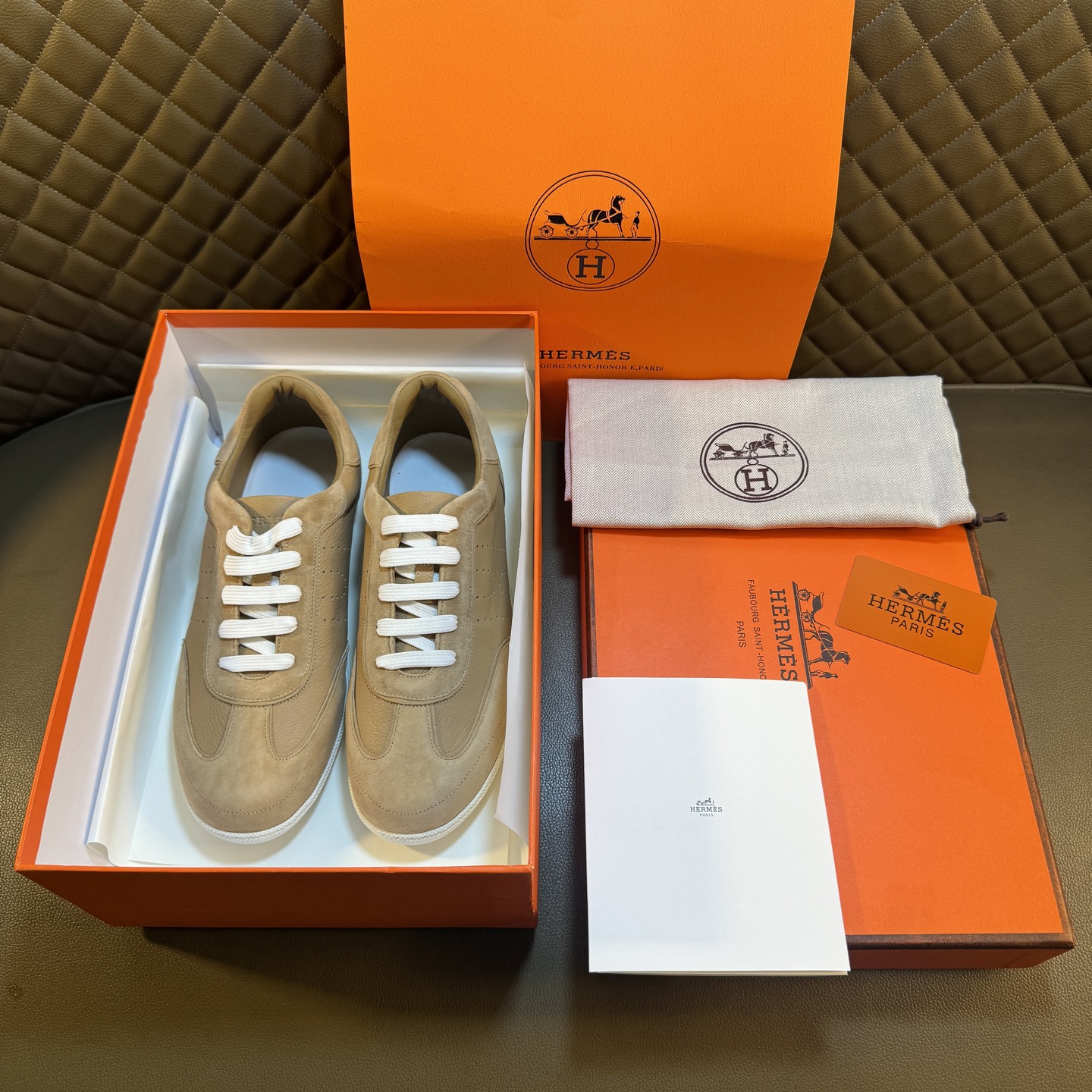 Hermes Style Leather Men's Shoes style reference detail image 1 from source 781597