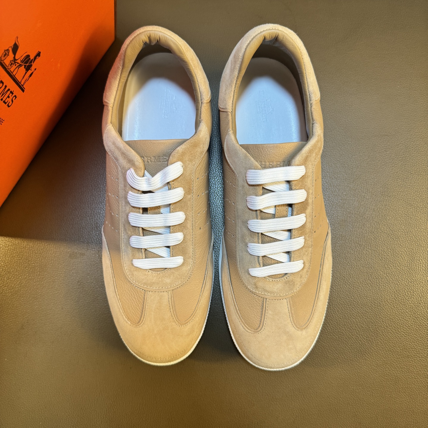 Hermes Style Leather Men's Shoes style reference detail image 2 from source 781597