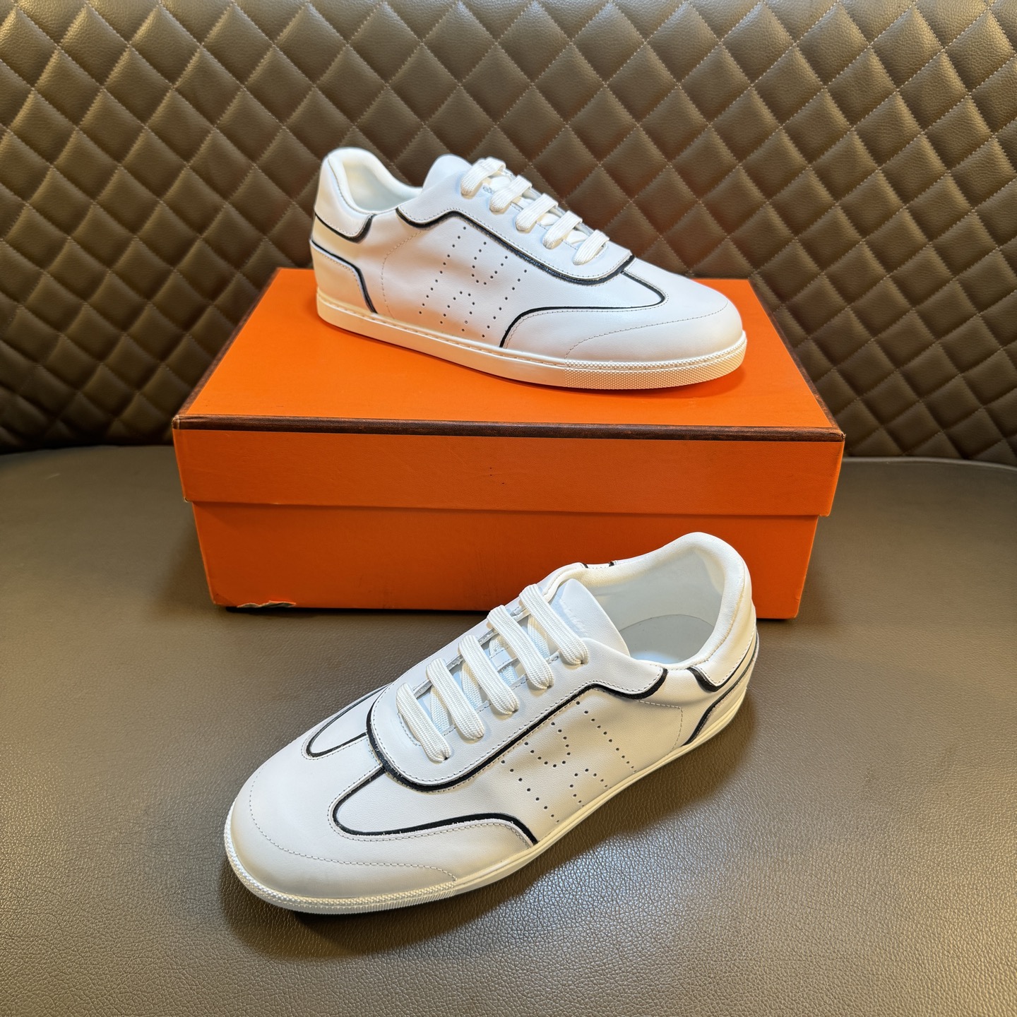 Hermes Style Leather Men's Shoes style reference detail image 5 from source 781598