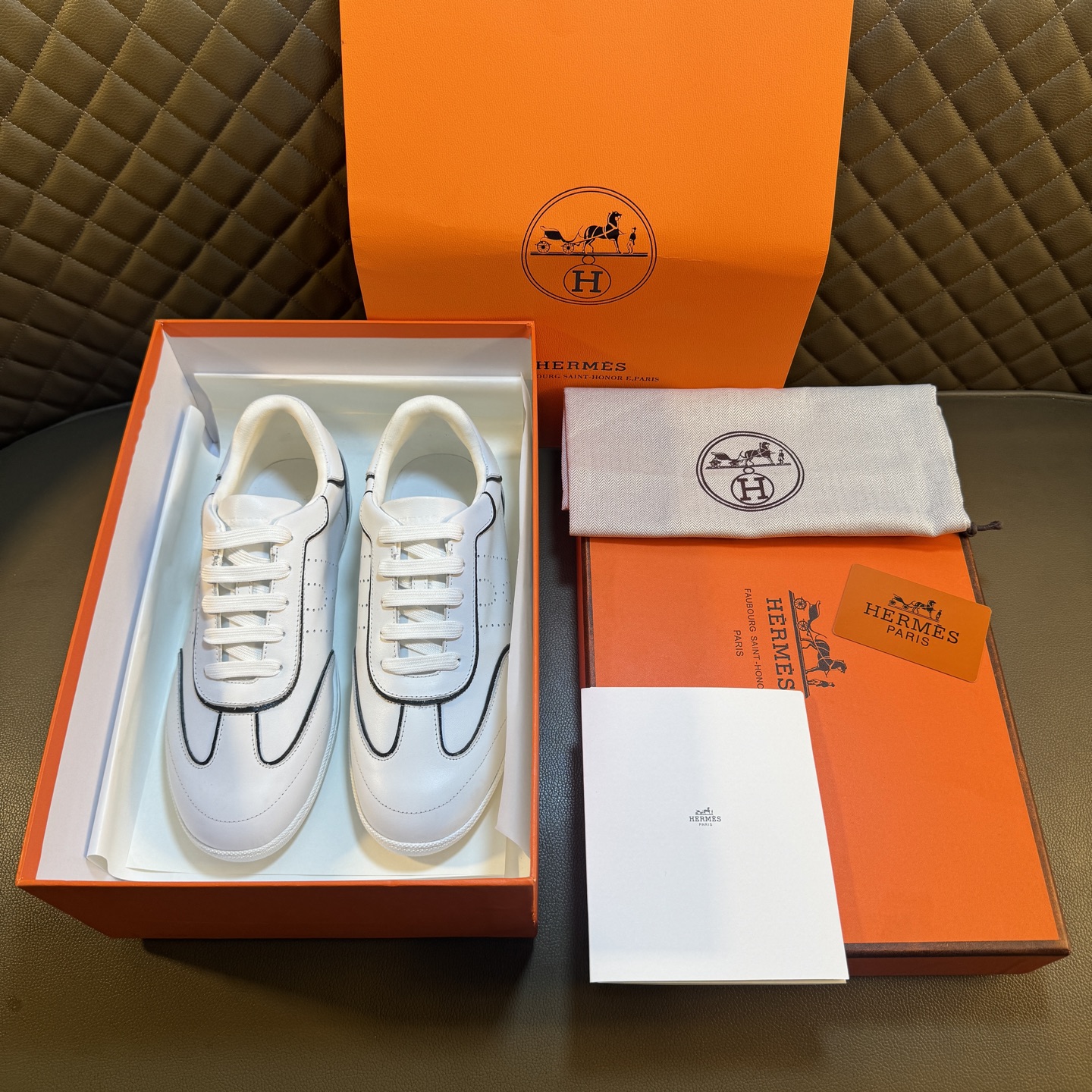 Hermes Style Leather Men's Shoes style reference detail image 1 from source 781598