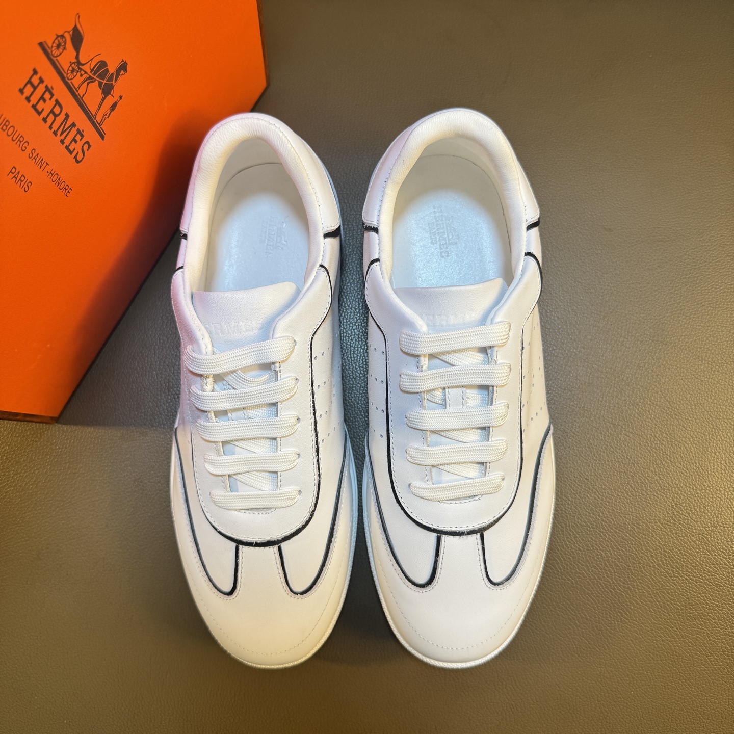 Hermes Style Leather Men's Shoes style reference detail image 2 from source 781598