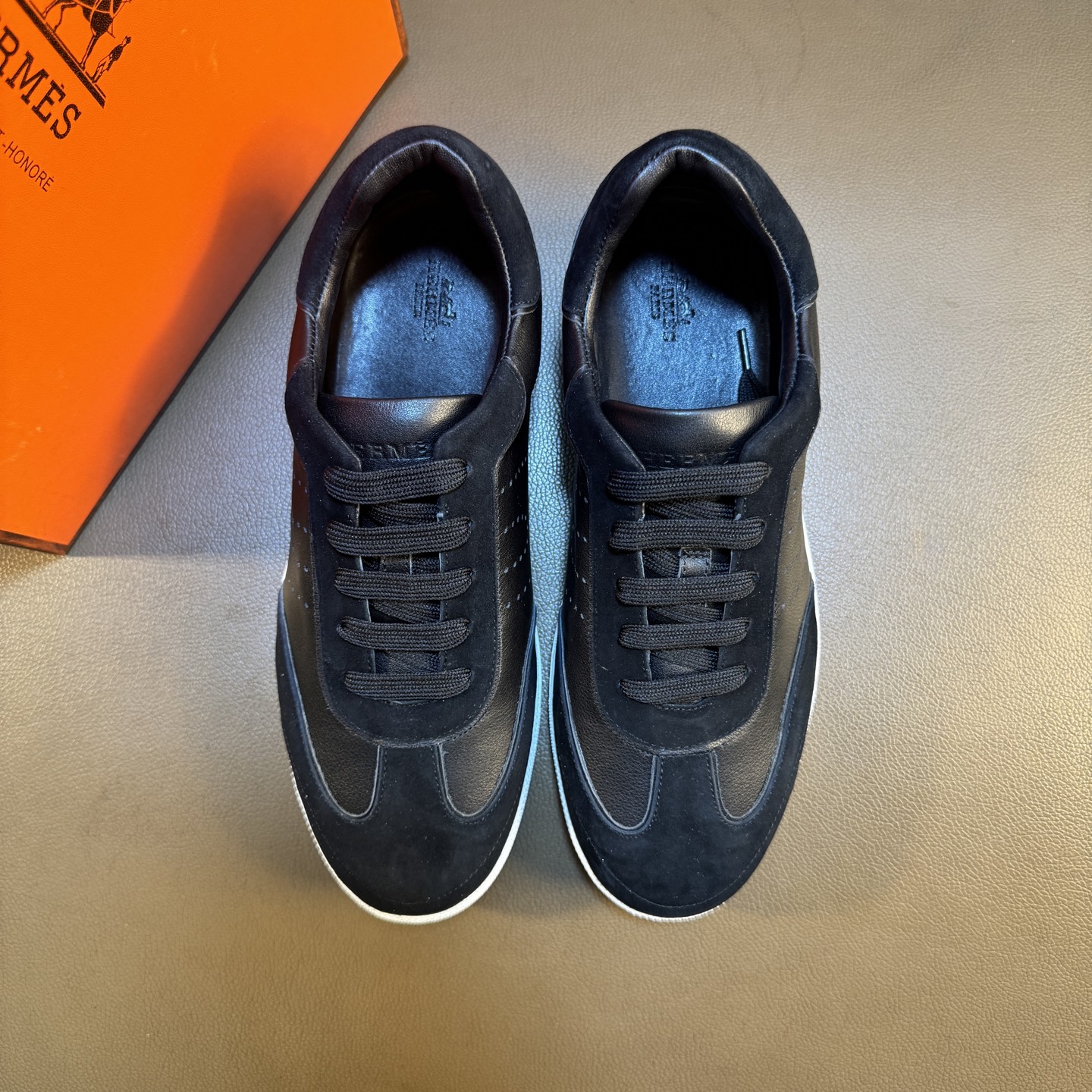 Hermes Style Leather Men's Shoes style reference detail image 2 from source 781601