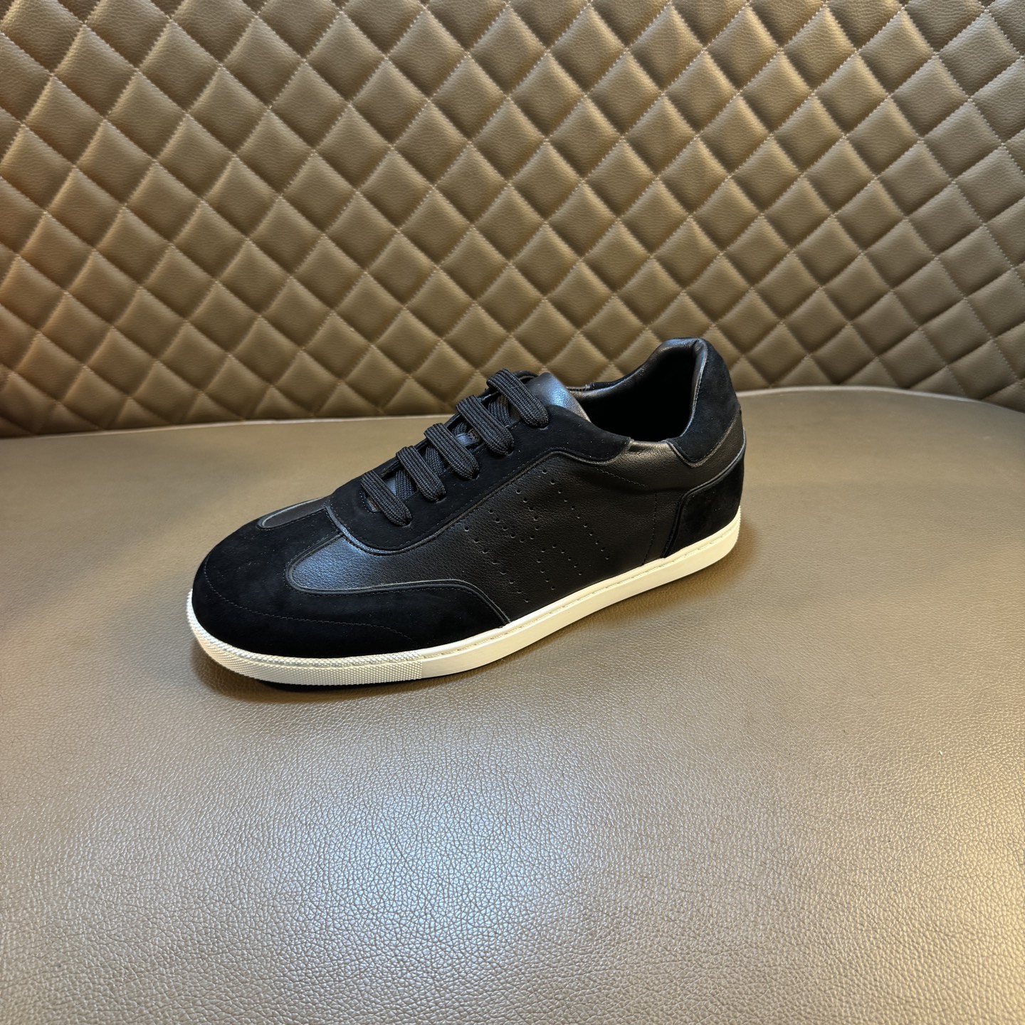 Hermes Style Leather Men's Shoes style reference detail image 6 from source 781601