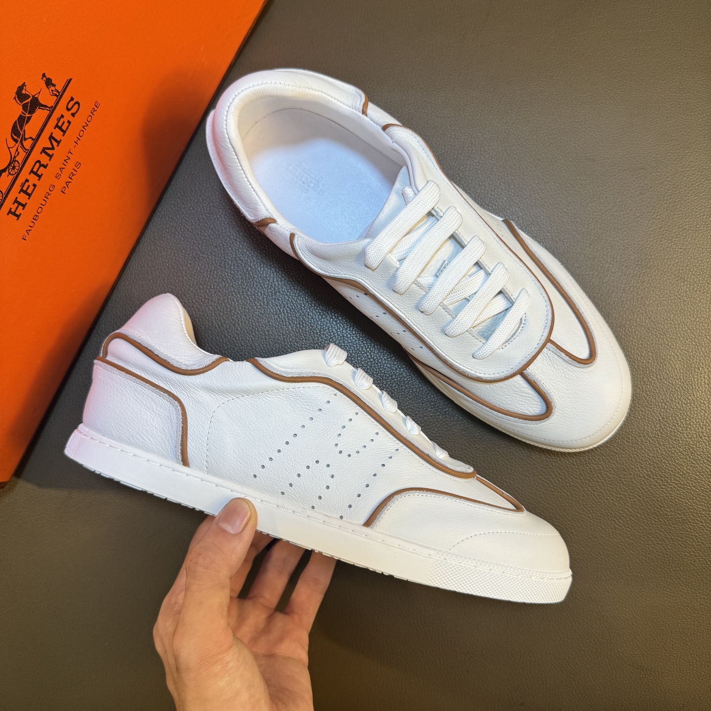 Hermes Style Leather Men's Shoes style reference detail image 3 from source 781602