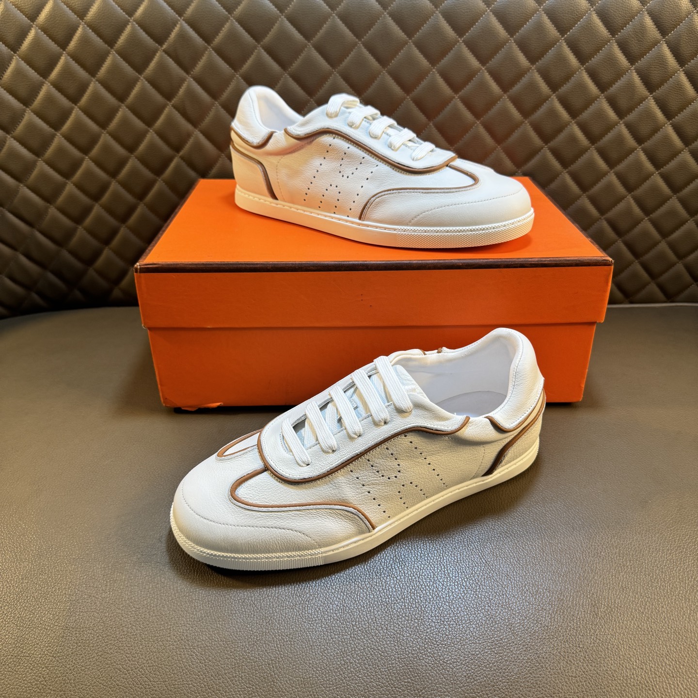 Hermes Style Leather Men's Shoes style reference detail image 5 from source 781602