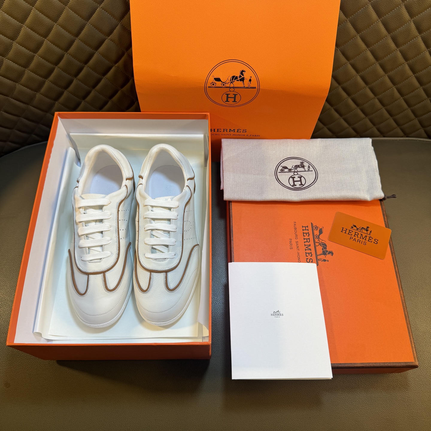 Hermes Style Leather Men's Shoes style reference detail image 1 from source 781602