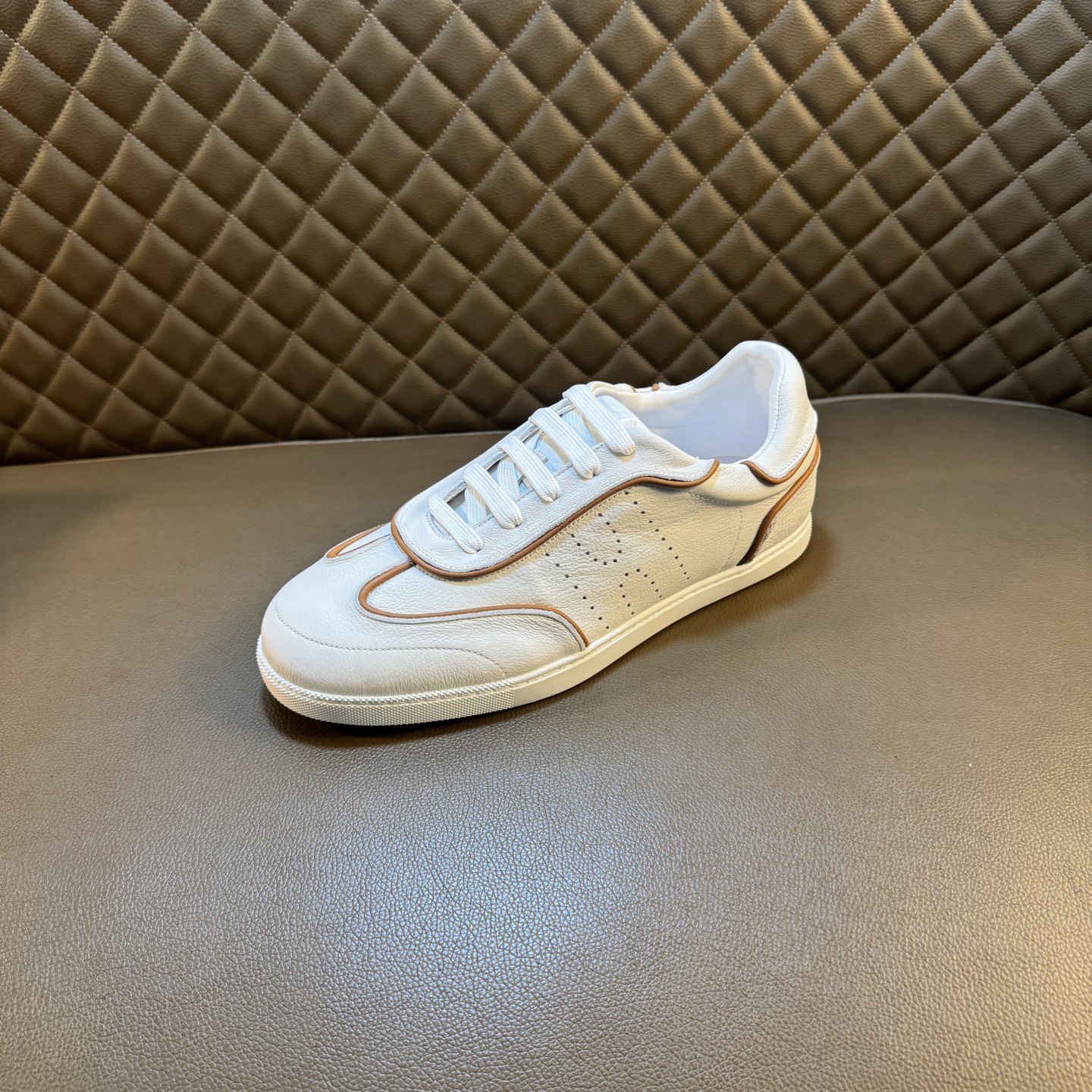 Hermes Style Leather Men's Shoes style reference detail image 6 from source 781602