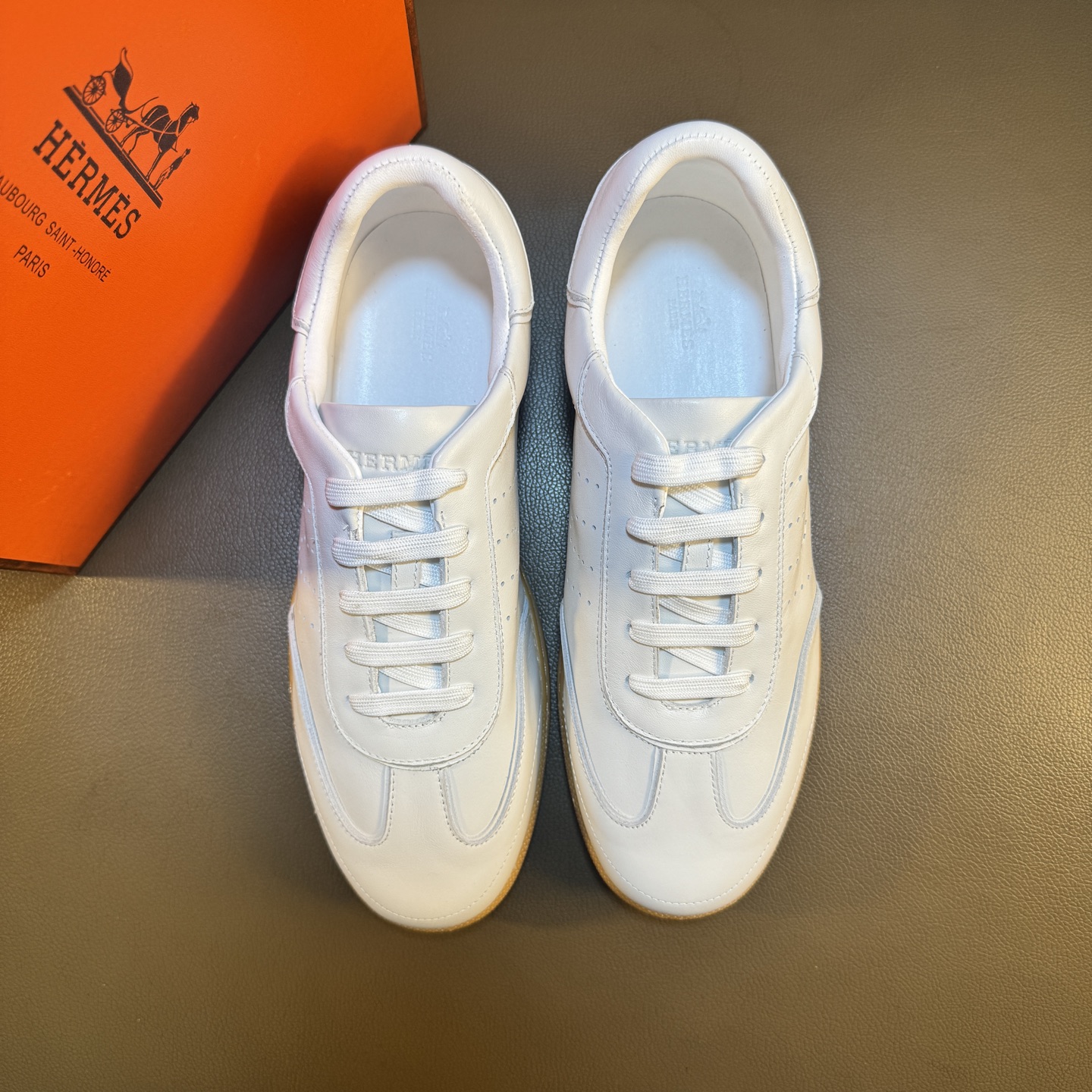 Hermes Style Leather Men's Shoes style reference detail image 2 from source 781603