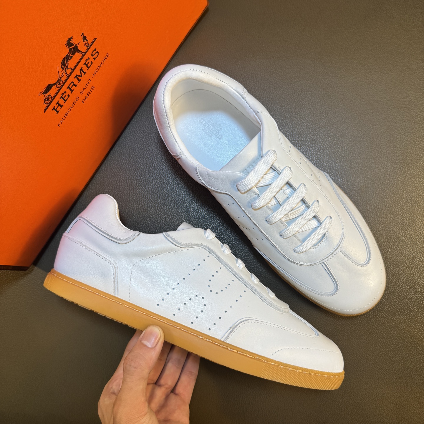 Hermes Style Leather Men's Shoes style reference detail image 3 from source 781603