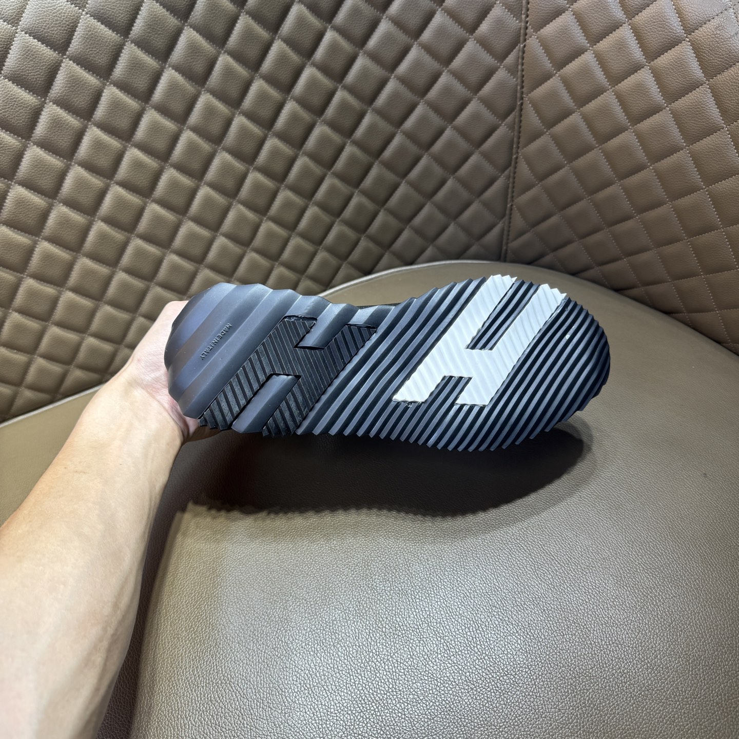 Hermes Style Black Leather Men's Shoes style reference detail image 9 from source 781636