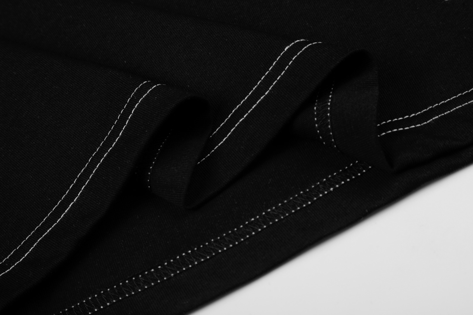 Ami Paris 26ss 明线缝线爱心刺绣短袖-Top High Quatity Cheap Sneakers Fashion Clothing Clothes Bags handbags Shoes of all Brand wholesale With The best Quality And Beautiful Price from China Factory Chinese suppliers wholesaler seller Ami Paris 26ss 明线缝线爱心刺绣短袖