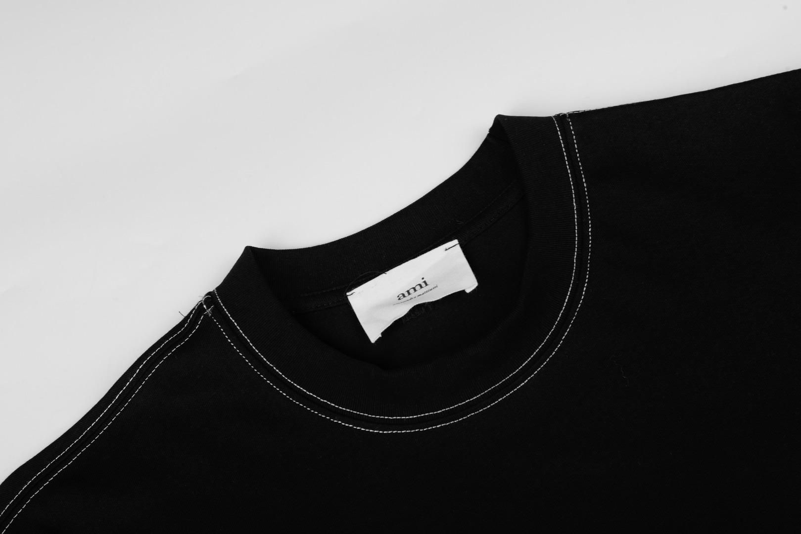 Ami Paris 26ss 明线缝线爱心刺绣短袖-Top High Quatity Cheap Sneakers Fashion Clothing Clothes Bags handbags Shoes of all Brand wholesale With The best Quality And Beautiful Price from China Factory Chinese suppliers wholesaler seller Ami Paris 26ss 明线缝线爱心刺绣短袖