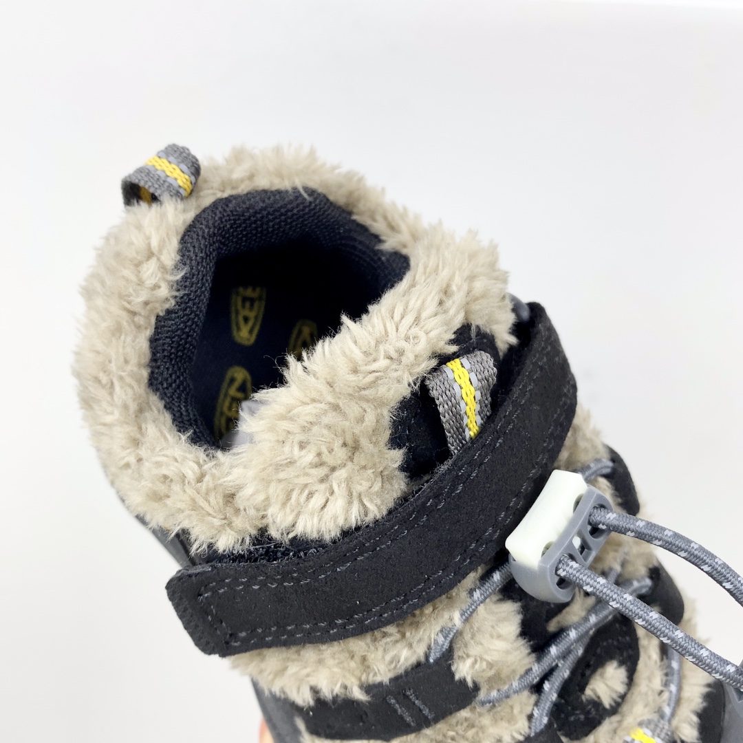 图片[6]-加绒KEEN冬季新款毛毛户外儿童登山鞋 尺码：24-37码 超赞的PARK shop联名系列🆕 毛毛拼接鞋面，质感超赞👍🏻 户外登山的保护鞋头✌🏻 橡胶耐磨防滑大底✔️ 脚感超赞超舒适☁️-选品中心