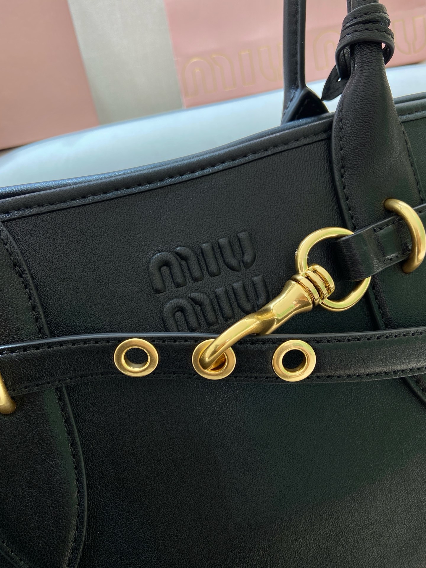 Aventure Linen Blend Tote Bag with Leather Strap & Gold Hardware 8 i1743664972950 6759 0 6