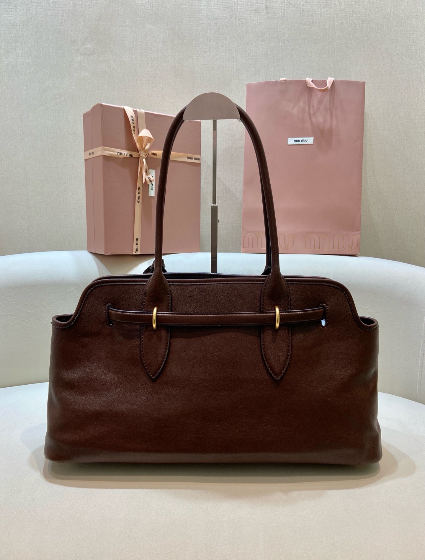 Aventure Large Tote Bag, Linen Blend, Golden Hardware, Detachable Leather Charm 5 i1743665249929 3140 0 3