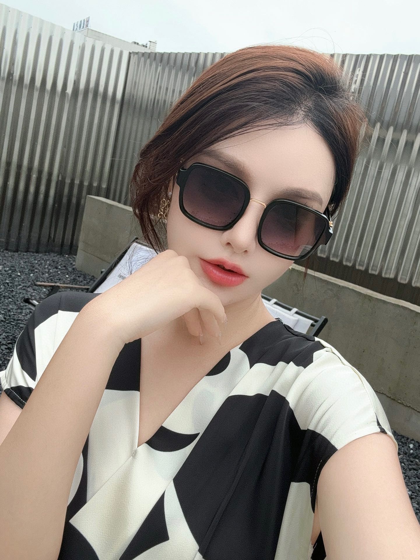 Louis Vuitton 
ModelZ1760
size52口20 145

