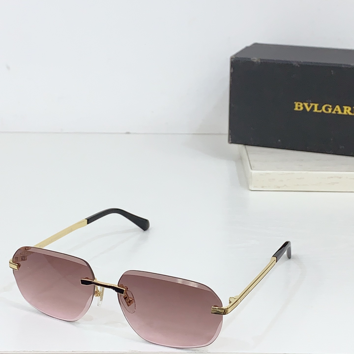  BVLGAR* 
MODEL：BV40128 
SIZE：59口15-140
