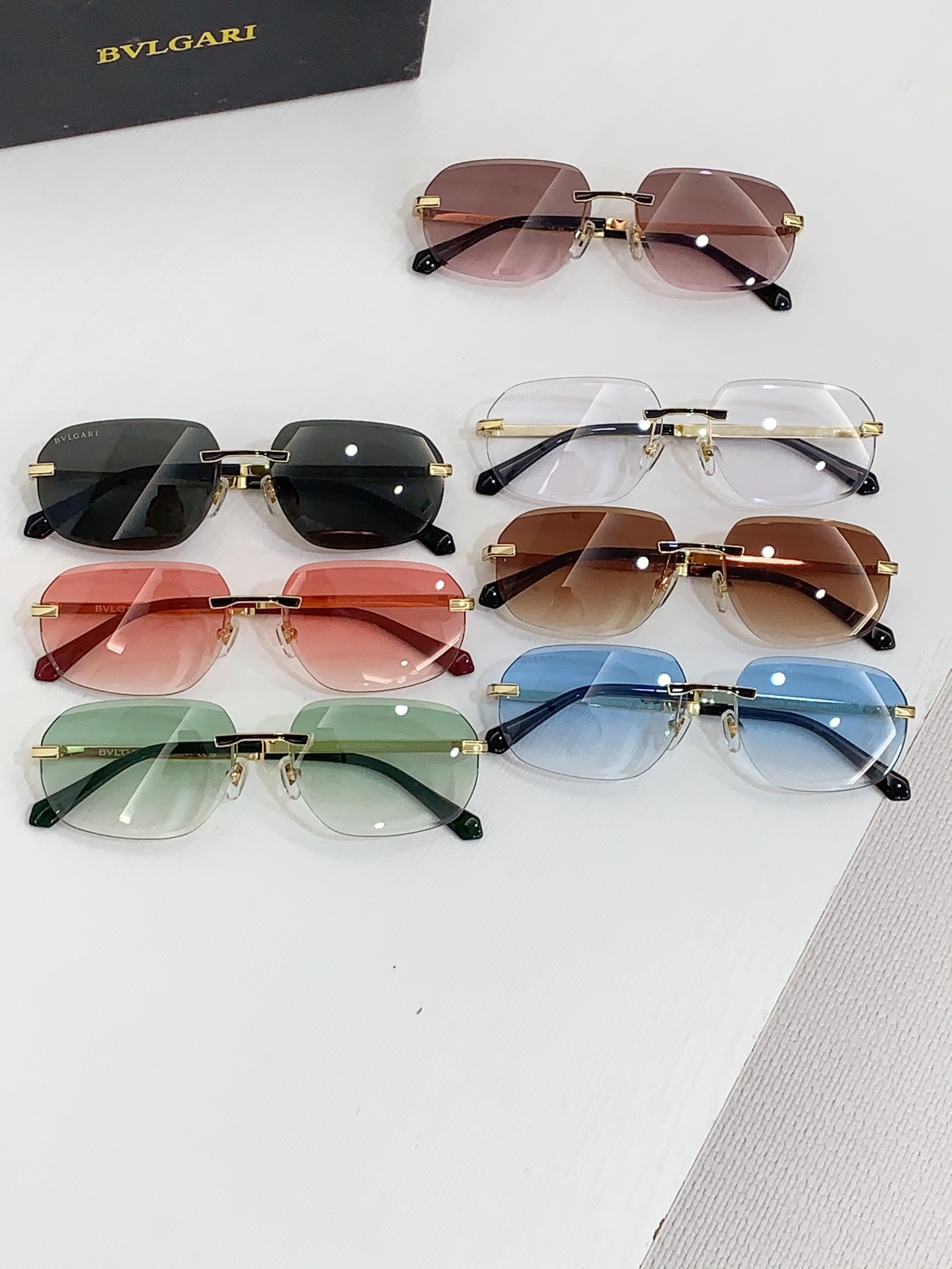  BVLGAR* 
MODEL：BV40128 
SIZE：59口15-140
