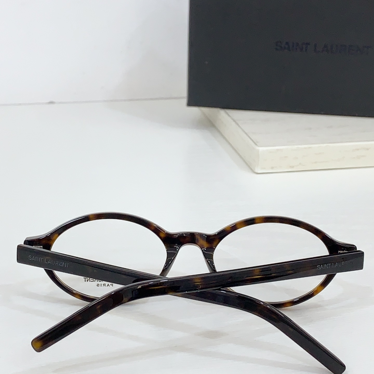  绝美书呆子𝐒𝐚𝐢𝐧𝐭  𝐋𝐚𝐮𝐫𝐞𝐧𝐭 
SL751 JEANNE
欧美小框镜
size：50口19-
