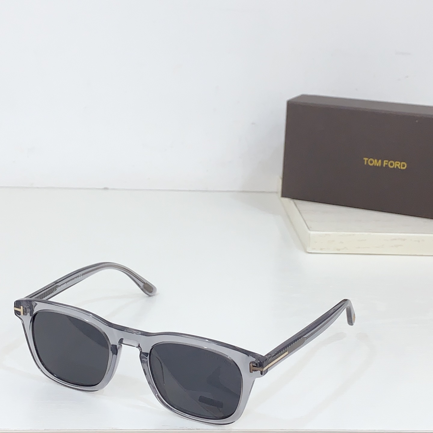  TOM FORD✨✨✨MODEL：TF5870-F-B✨✨✨SIZE：52口21-145✨✨✨