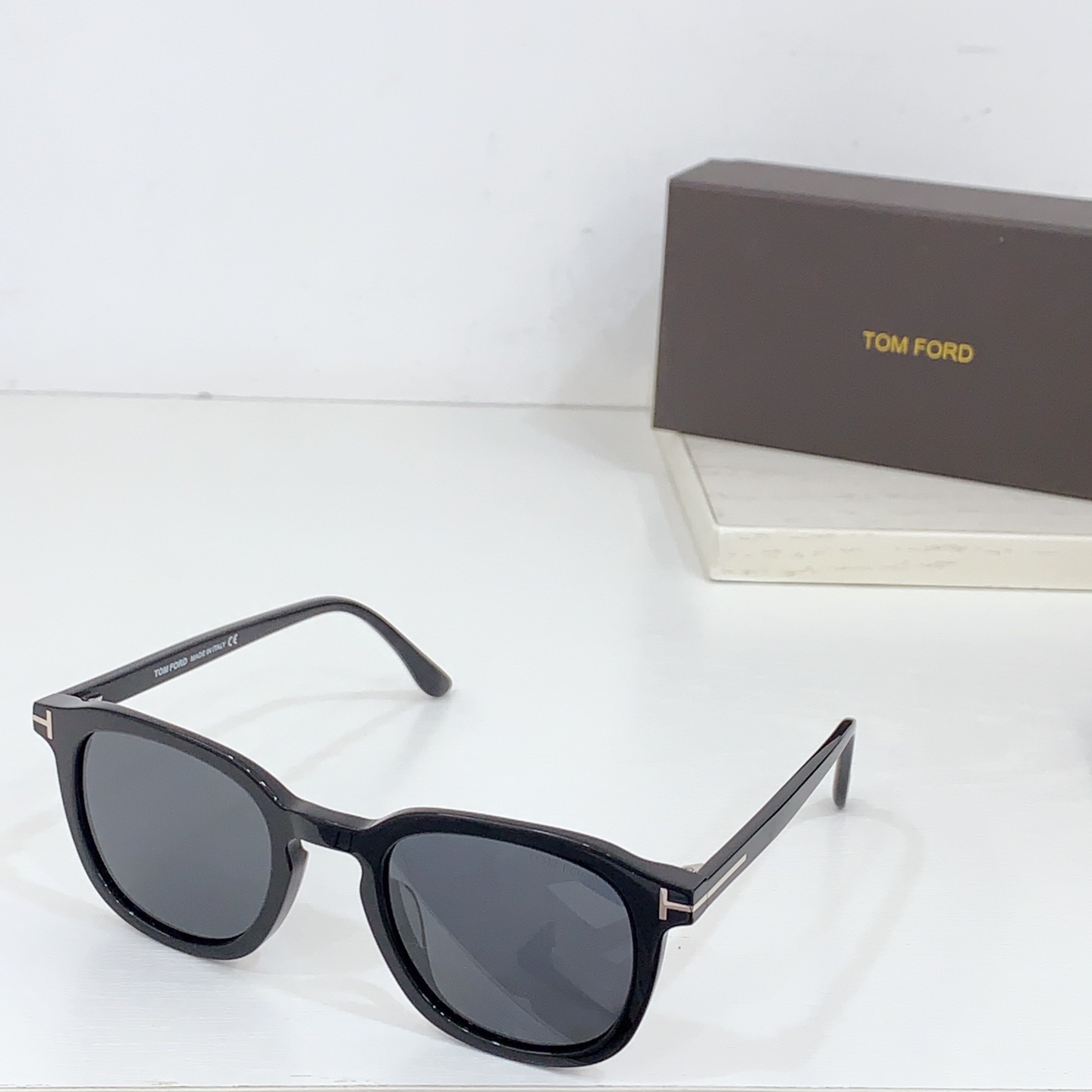  TOM FORD✨✨✨MODEL：TF0975✨✨✨SIZE：52口23-145✨✨✨