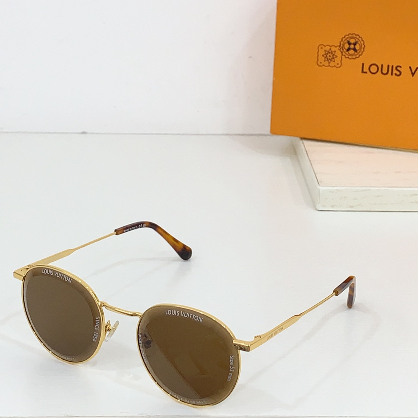 LOUIS VUITTO*✨✨✨MODEL：Z2608U✨✨✨ SIZE：52口21-145✨✨✨