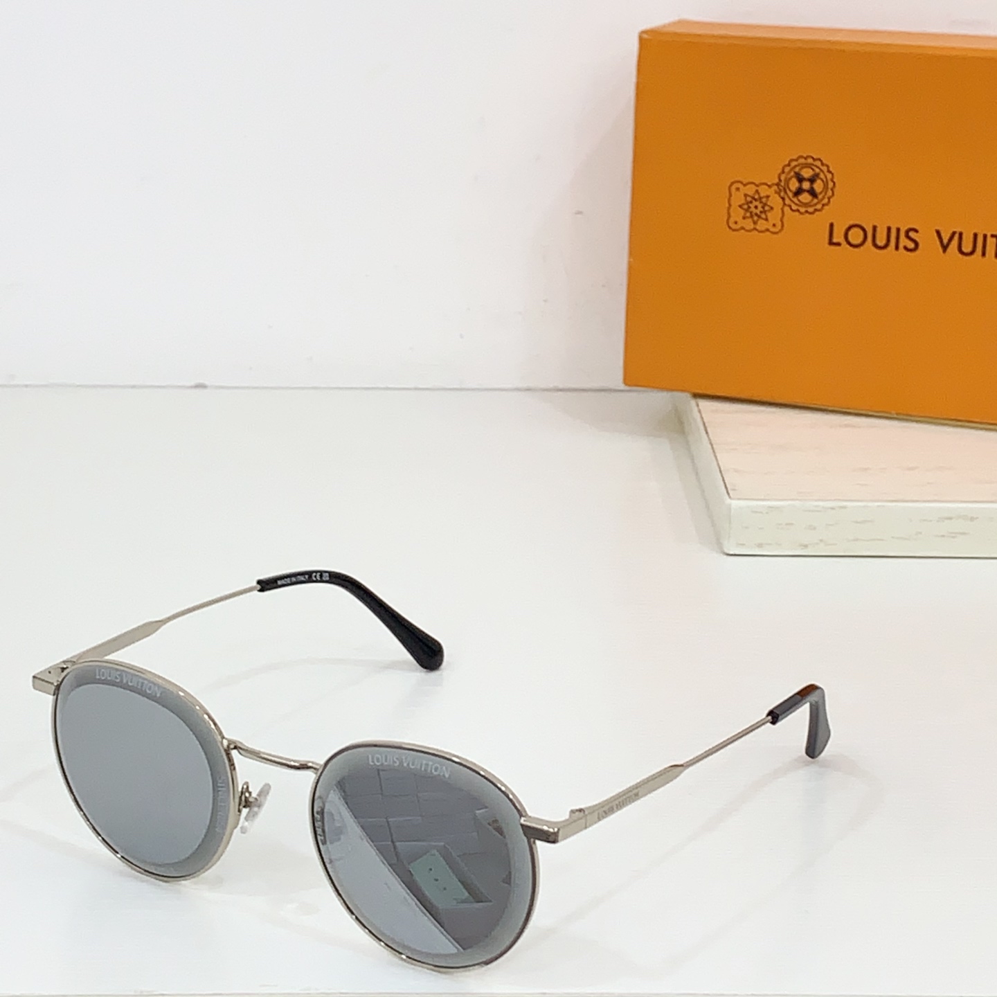  LOUIS VUITTO*✨✨✨MODEL：Z2608U✨✨✨ SIZE：52口21-145✨✨✨