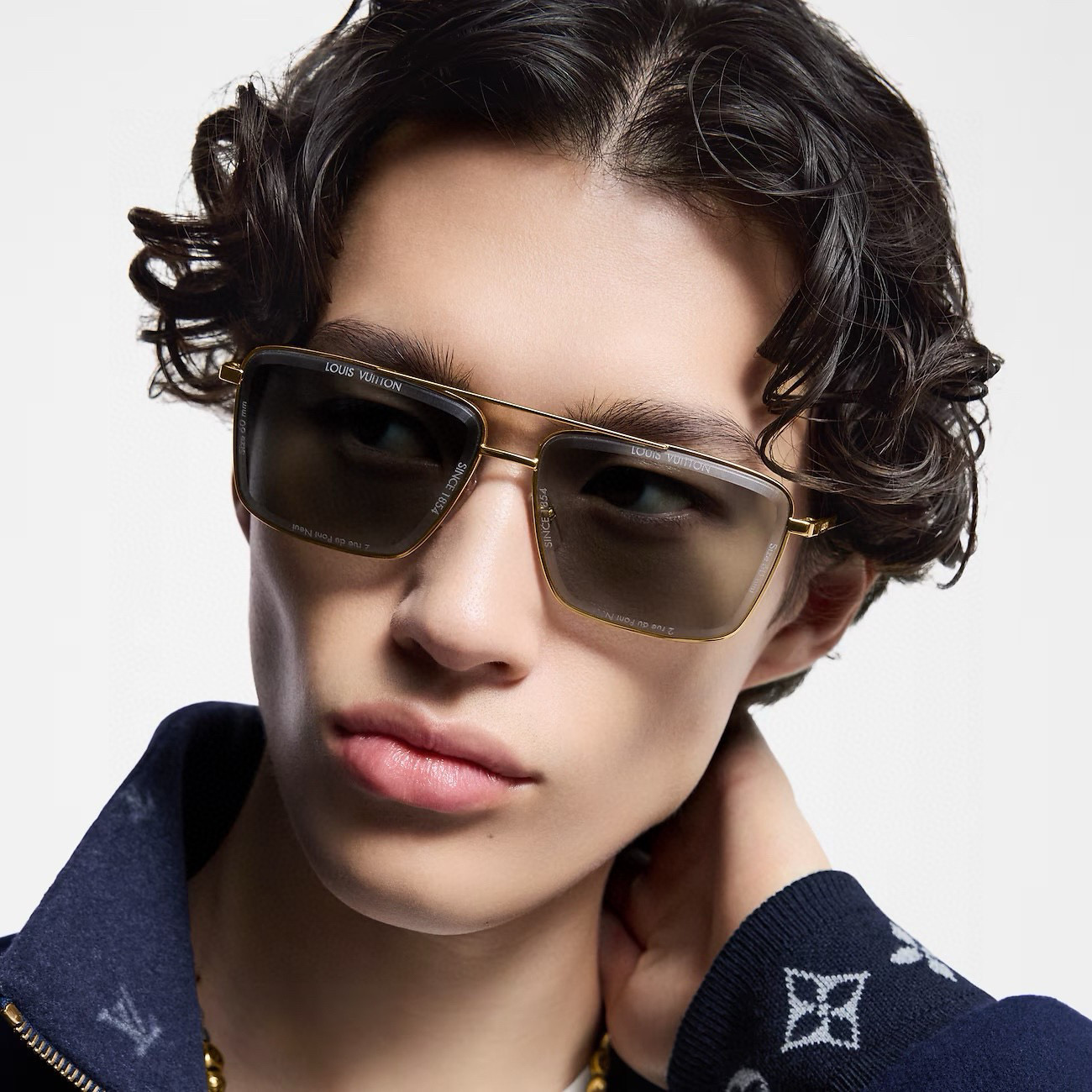  LOUIS VUITTO*
MODEL：Z2608U～Z2633U～Z2610U～Z2647U～Z26