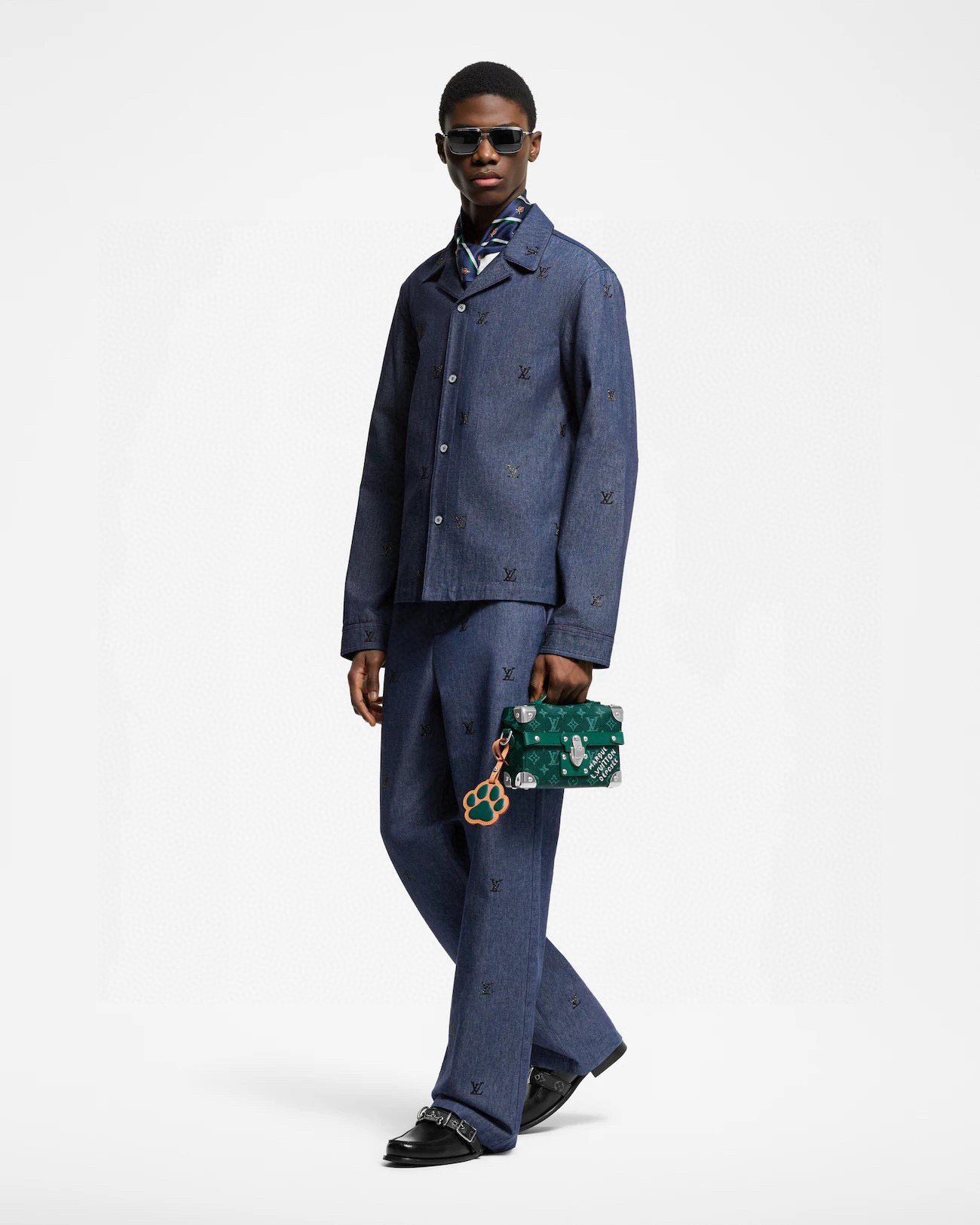  LOUIS VUITTO*
MODEL：Z2608U～Z2633U～Z2610U～Z2647U～Z26