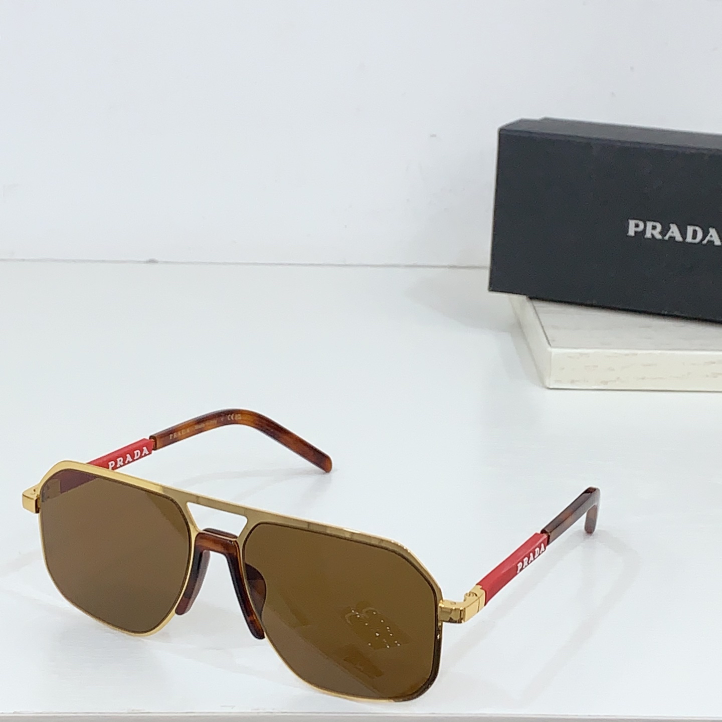 
 PRADA
MODEL：PR 179VS
SIZE：57口17-145
