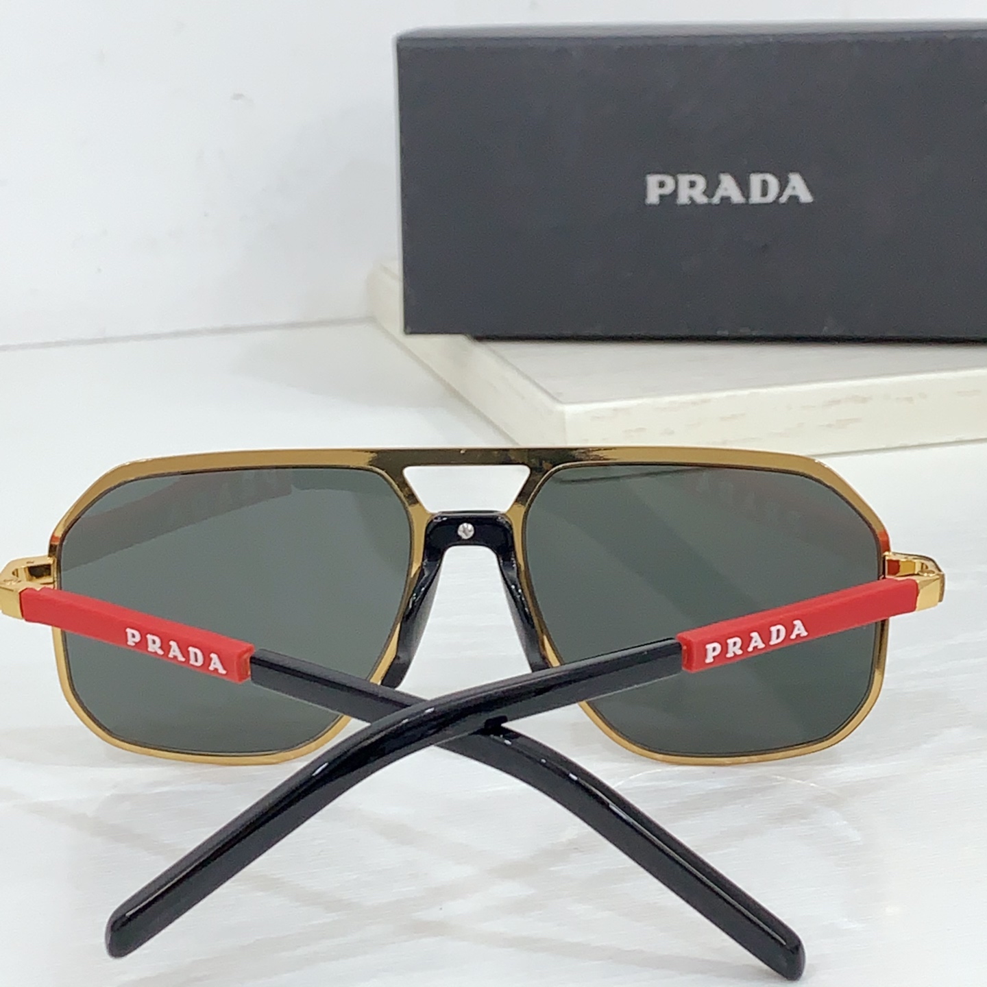 
 PRADA
MODEL：PR 179VS
SIZE：57口17-145
